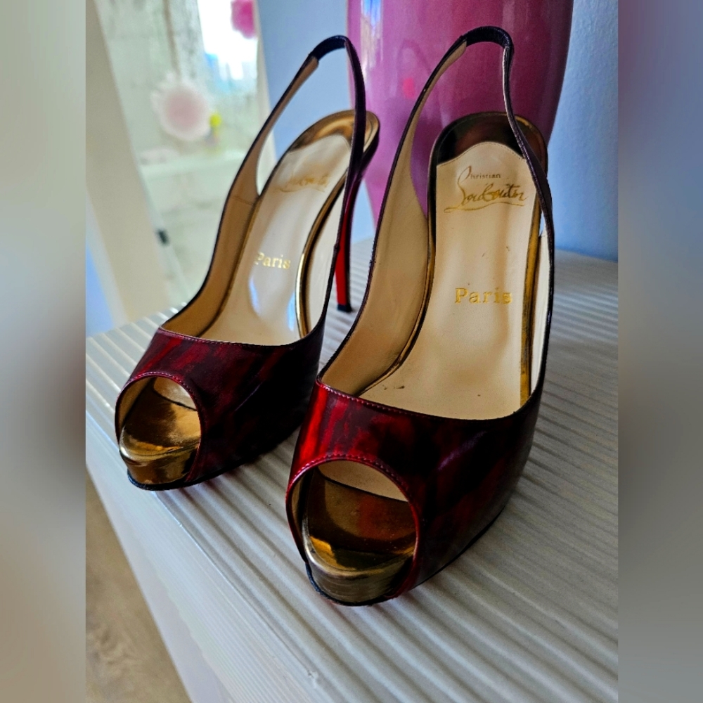 Louboutin Prive Patent leather (bronze & red)